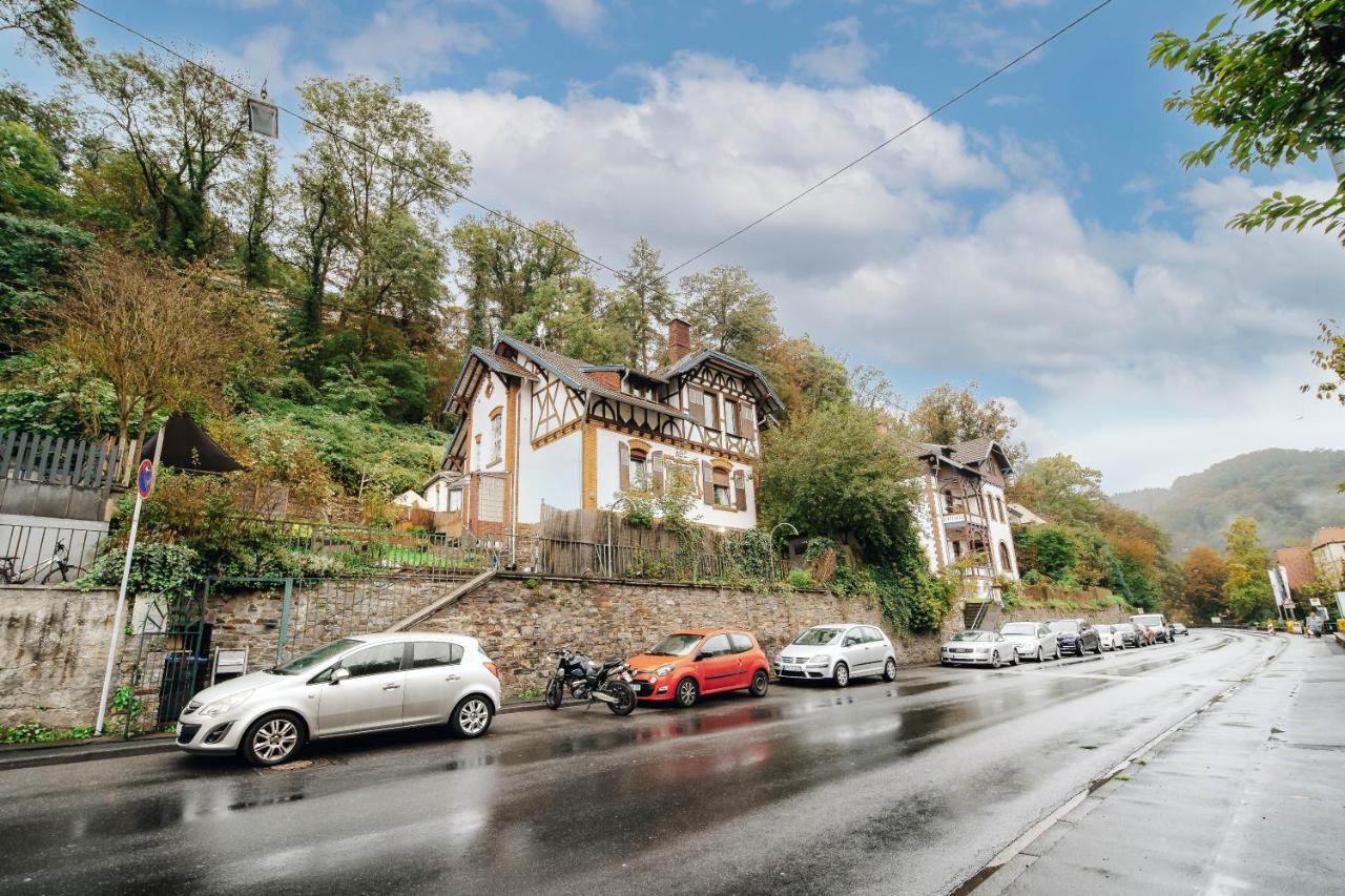 Bismarck Apt Mit Schoenem Balkon Bad Ems Buitenkant foto