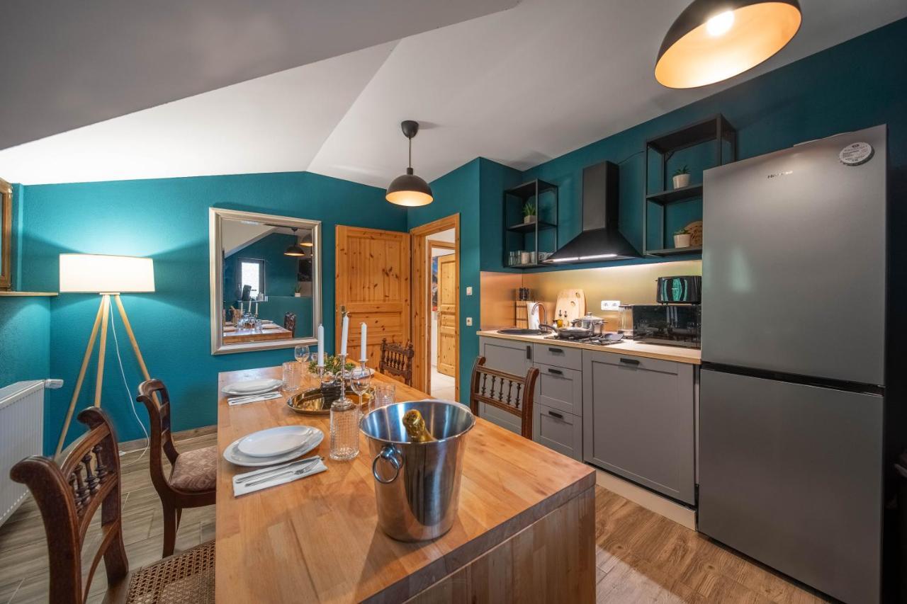 Bismarck Apt Mit Schoenem Balkon Bad Ems Buitenkant foto