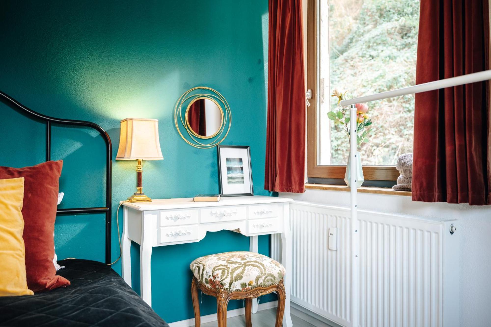 Bismarck Apt Mit Schoenem Balkon Bad Ems Buitenkant foto