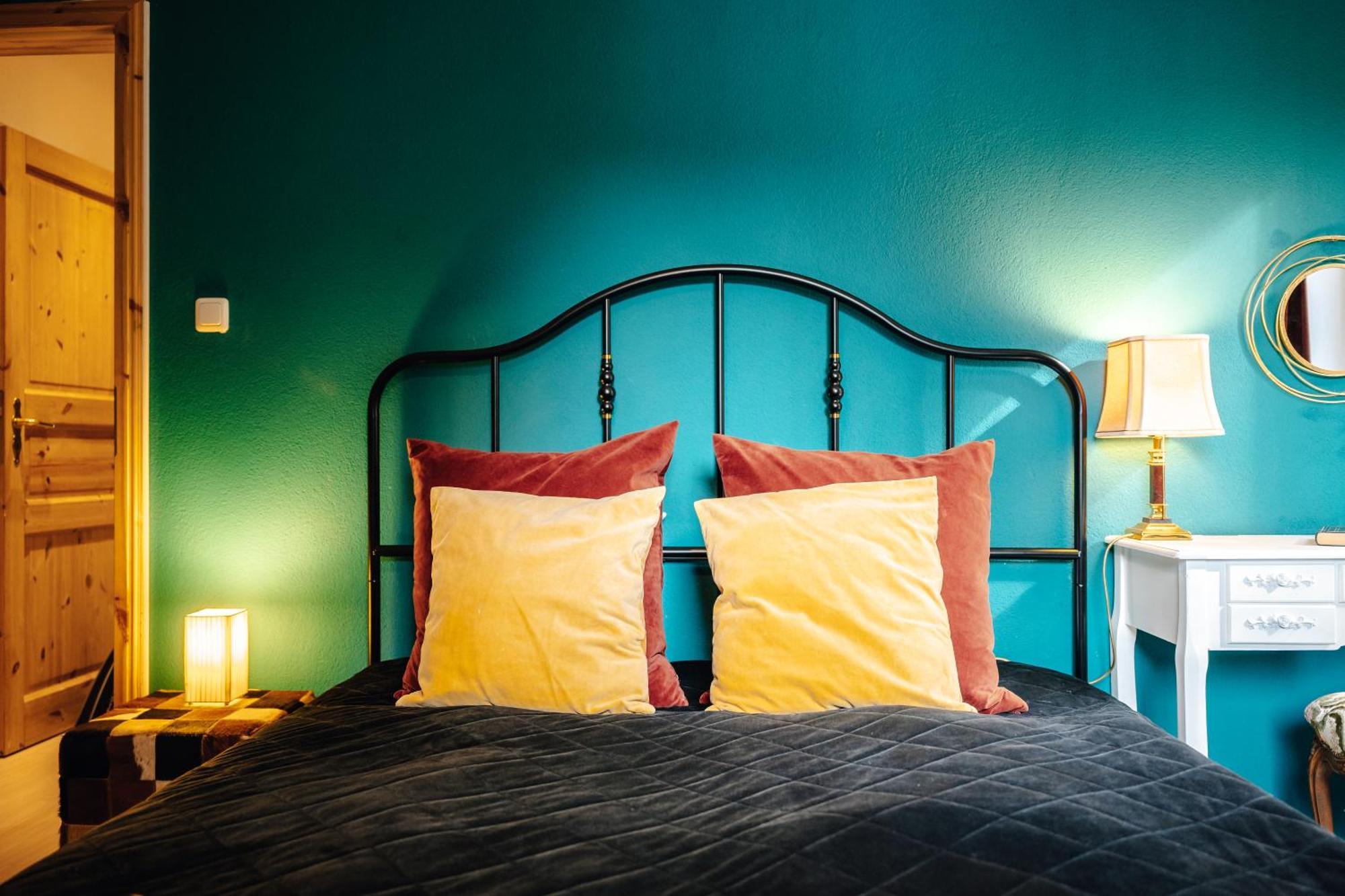 Bismarck Apt Mit Schoenem Balkon Bad Ems Buitenkant foto